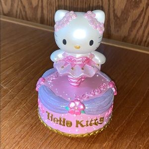Sanrio vintage Hello Kitty rotating music box